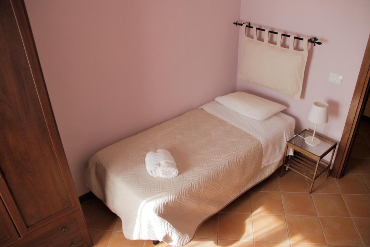 Bed and Breakfast Il Casale Di Gardenia Cesano Екстер'єр фото