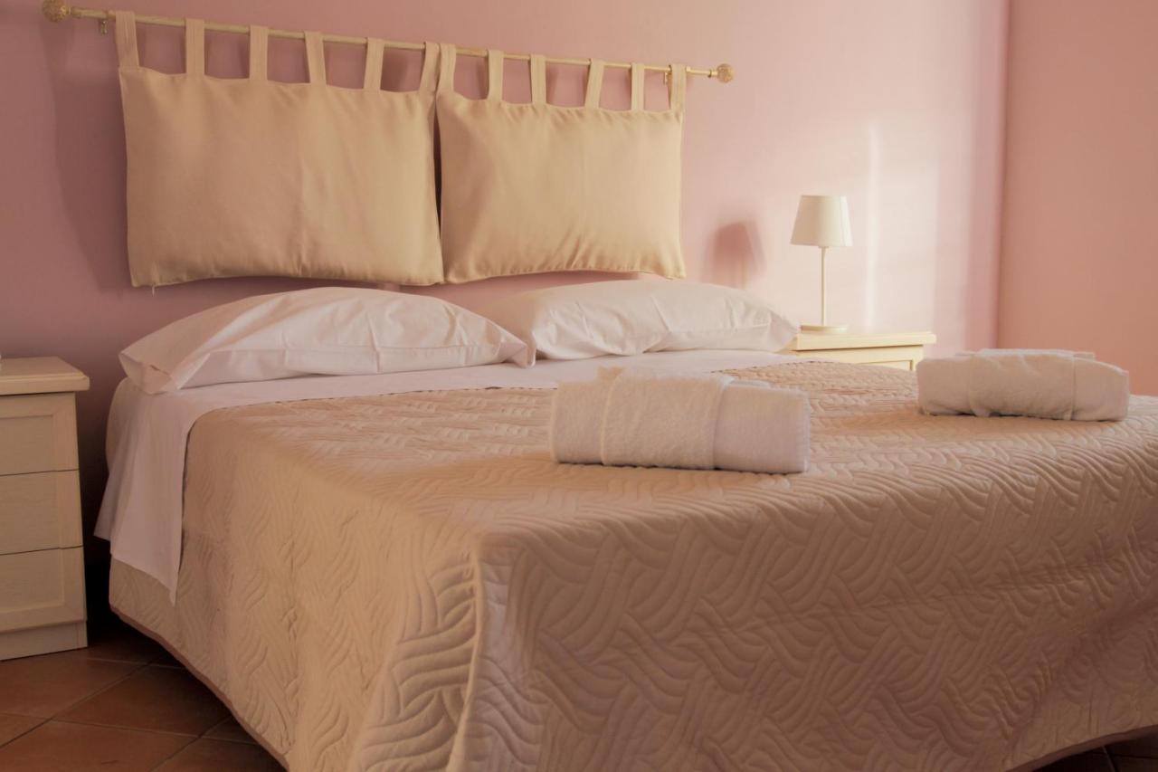 Bed and Breakfast Il Casale Di Gardenia Cesano Екстер'єр фото