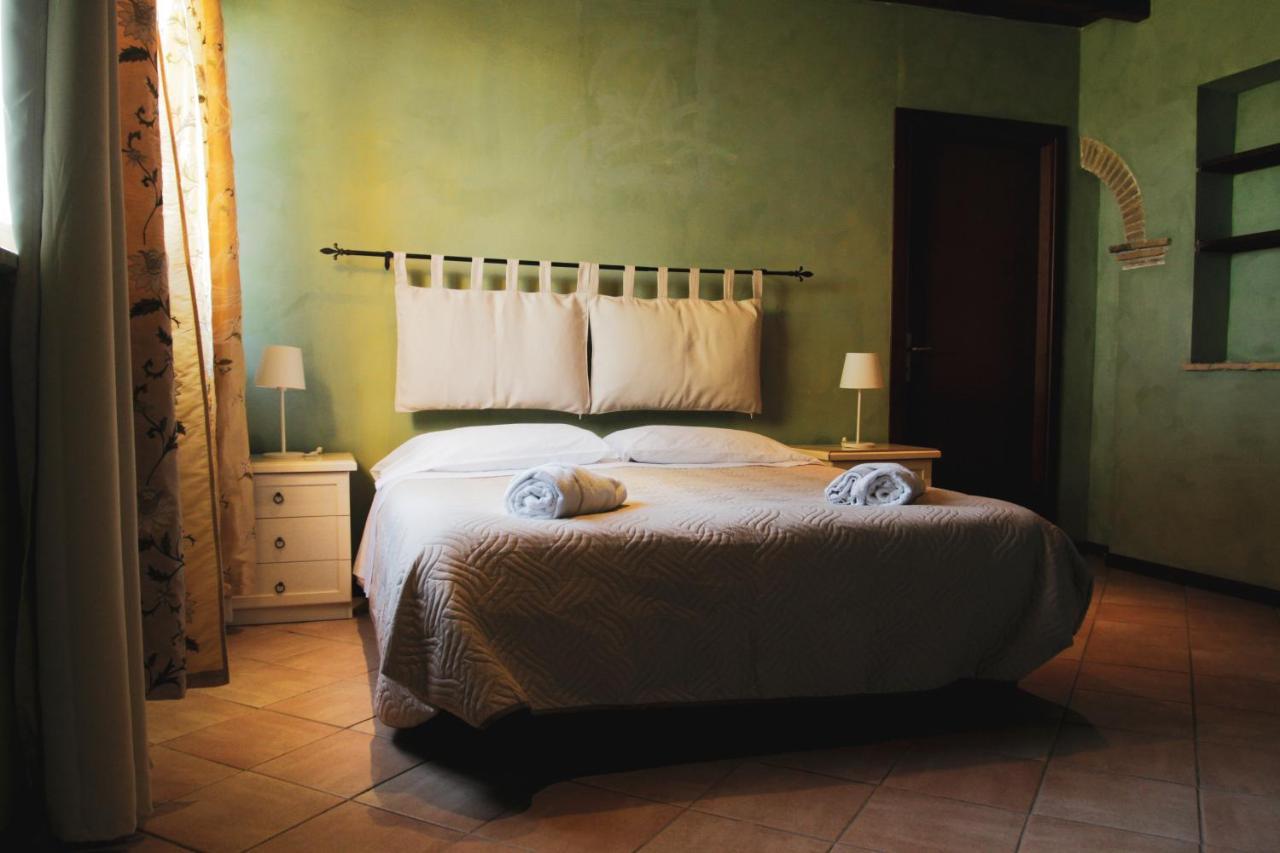 Bed and Breakfast Il Casale Di Gardenia Cesano Екстер'єр фото